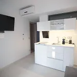 8 Boutique