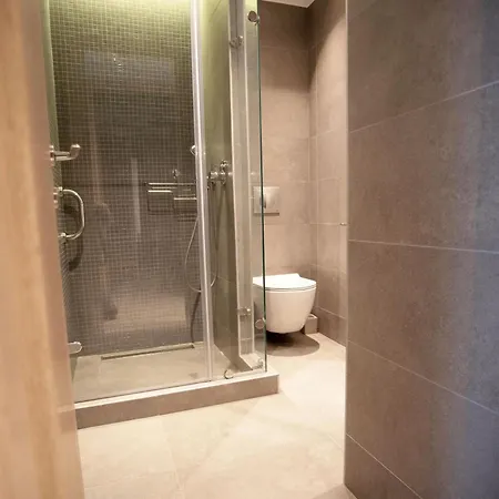 8 Boutique 4* 尼坡帝