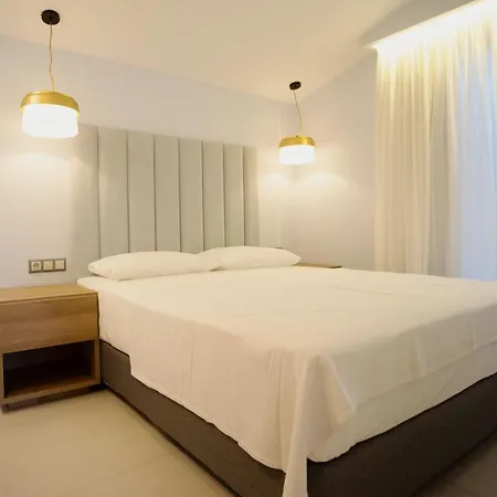 8 Boutique 4* 尼坡帝