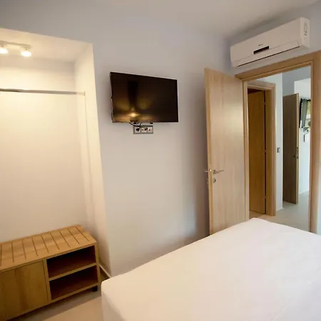 8 Boutique 公寓式酒店 4*