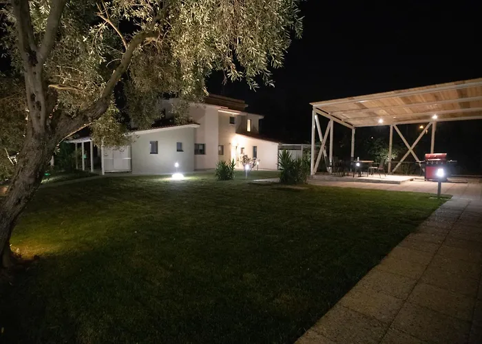 8 Boutique Hotel apartamentowy Nea Poteidaia
