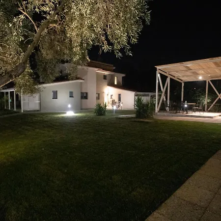 8 Boutique Apartmanhotel Néa Potídea