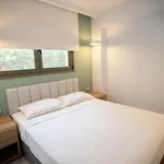 Aparthotel 8 Boutique 4*