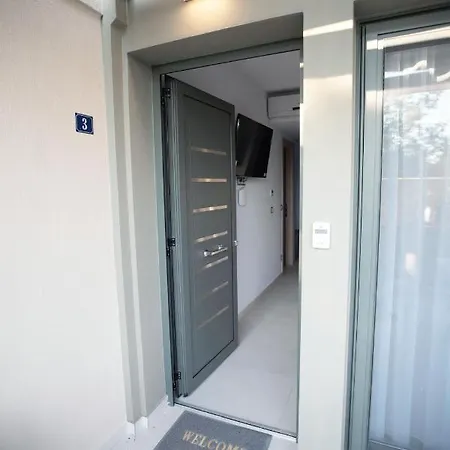 8 Boutique アパートホテル 4*