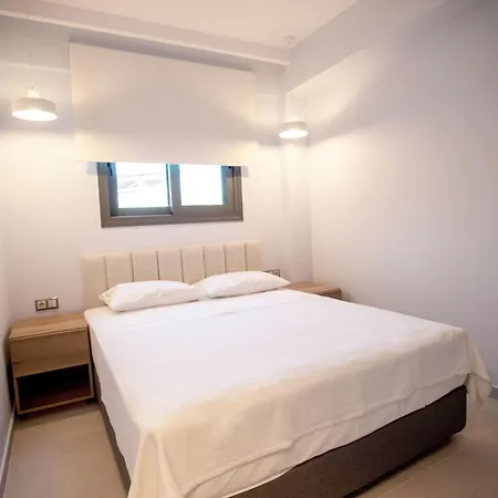 アパートホテル 8 Boutique 4*