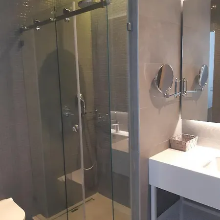 8 Boutique アパートホテル