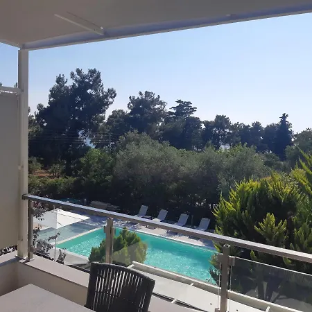 8 Boutique アパートホテル