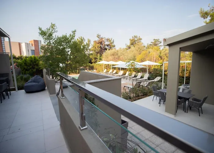 8 Boutique Nea Poteidaia